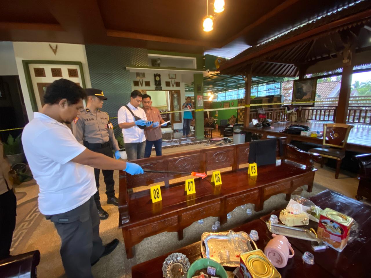 Kades Pakel Babak Belur Dianiaya Gerombolan Orang Tidak Dikenal Usai Konfirmasi Acara Pengajian